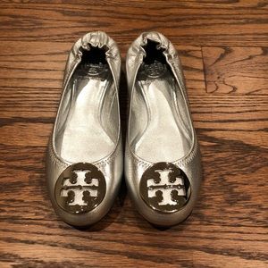 Tory Burch silver Reva flats, size 6.5